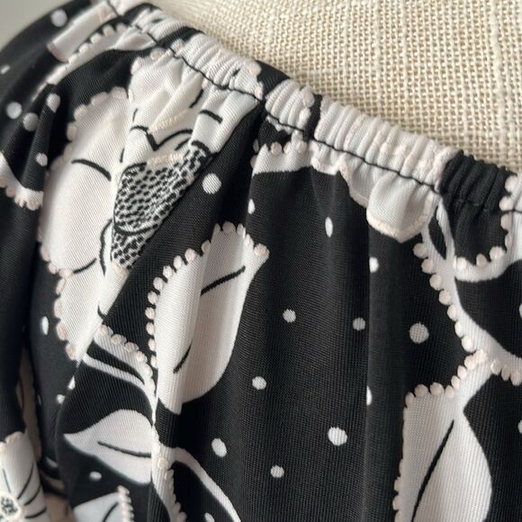 Shannon Ford New York Black with Raised White Floral Design On or Off Shoulder - Picture 6 of 8